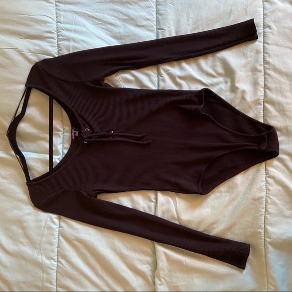 Fashion Nova Bodysuit - Lace it up - Picture 2 of 5